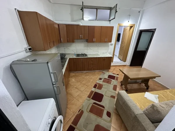 Durres, jepet me qera shtepi 1+1+Aneks Kati 1, (Rruga Stefaniaka)