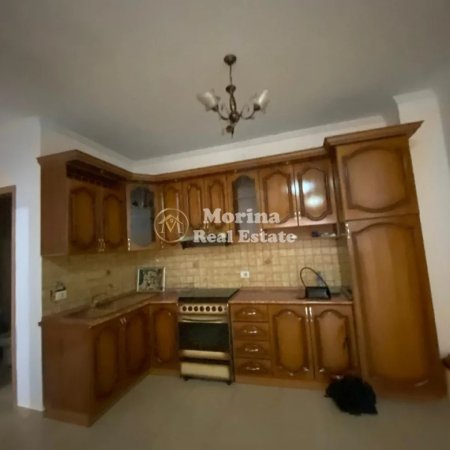Tirane, jepet me qera apartament 2+1 Kati 3, 95 m² 650 € (Selvia)