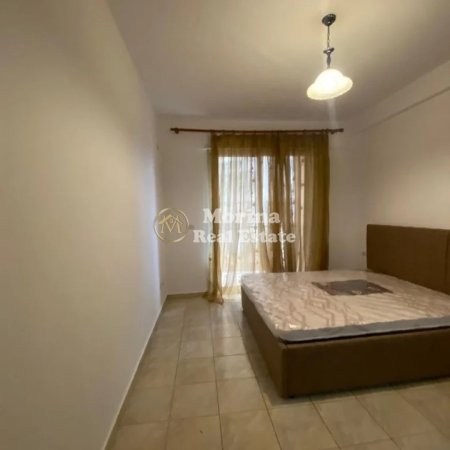 Tirane, jepet me qera apartament 2+1 Kati 3, 95 m² 650 € (Selvia)