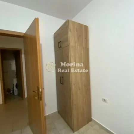 Tirane, jepet me qera apartament 2+1 Kati 3, 95 m² 650 € (Selvia)