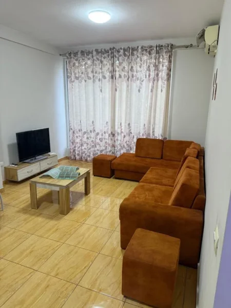 Tirane, jepet me qera apartament 2+1 Kati 3, 90 m² 500 € (Rruga Dritan Hoxha Laprake)