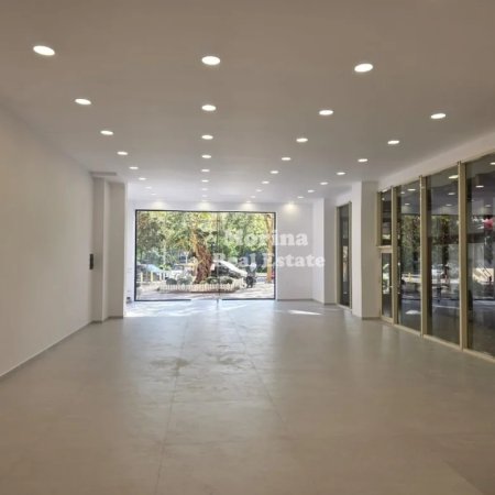 Tirane, jepet me qera ambjent biznesi Kati 0, 166 m² 4.200 € (Bulevardi Gjergj Fishta)