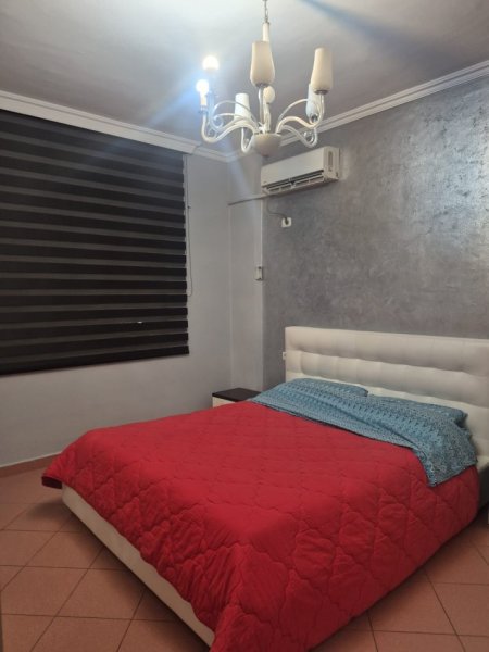 Tirane, jepet me qera apartament 2+1+Ballkon Kati 4, 79 m² 450 € (Fresk)