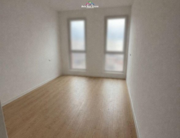 Tirane, jepet me qera zyre Kati 5, 70 m² 615 € (Rruga Elbasanit)