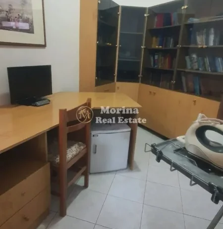 Tirane, jepet me qera Vile 3+1 Kati 3, 100 m² 600 € (Brryli)