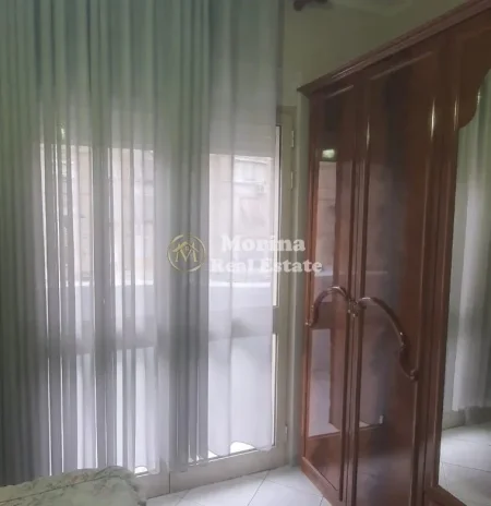 Tirane, jepet me qera Vile 3+1 Kati 3, 100 m² 600 € (Brryli)