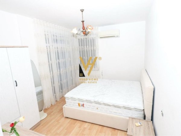 Tirane, jepet me qera apartament 2+1+Ballkon Kati 3, 97 m² 1.000 € (KOPSHTI BOTANIK)