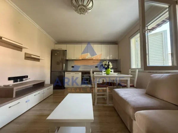 Tirane, shitet apartament 2+1+Ballkon Kati 1, 90 m² 160.000 € 