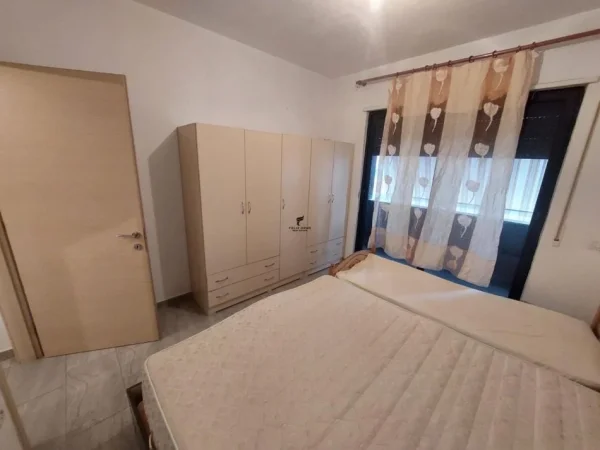 Tirane, shitet apartament 1+1 Kati 8, 60 m² 95.000 € (YZBERISHT)