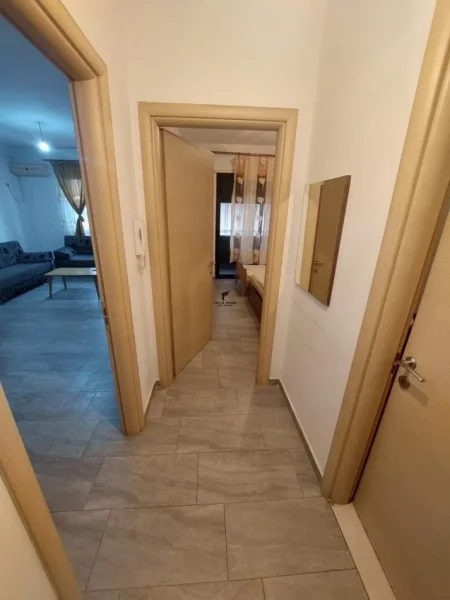 Tirane, shitet apartament 1+1 Kati 8, 60 m² 95.000 € (YZBERISHT)