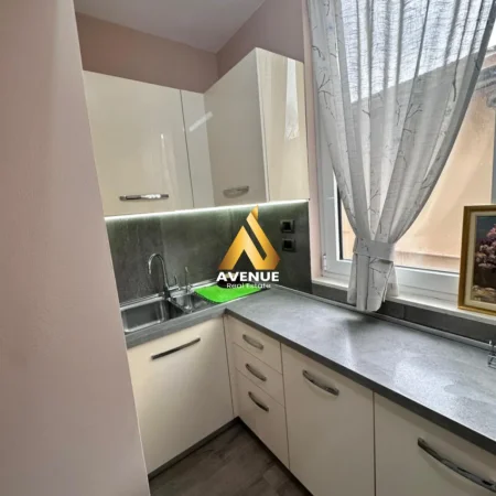 Tirane, shitet apartament 2+1 Kati 3, 70 m² (viktor eftemiu)