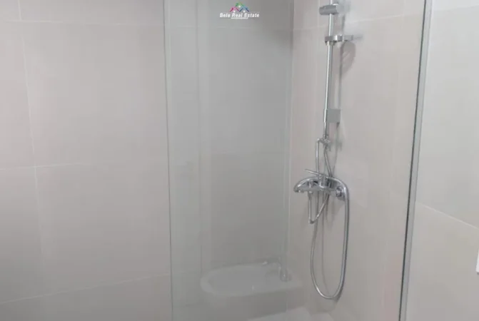 Tirane, jepet me qera apartament 2+1 Kati 2, 96 m² 725 € (Rruga Fejzi Himzo)