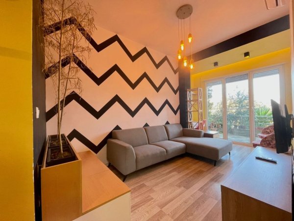 Tirane, shitet apartament 1+1 Kati 1, 68 m² 150.000 € (Kodra e Diellit)