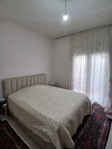 Tirane, jepet me qera Vile 1+1 Kati 2, 70 m² 410 € (Rruga Mikel Maruli)