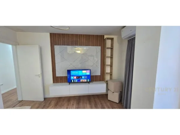Tirane, jepet me qera apartament 2+1+Ballkon Kati 2, 89 m² 800 € (ish parku shefqet musaraj)