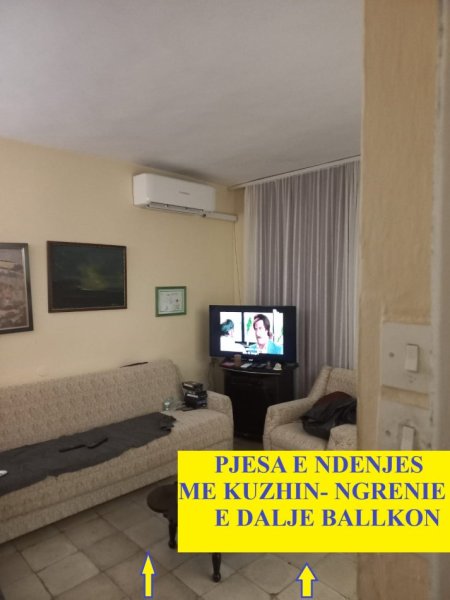 Tirane,Me Qera Apartament mobiluar,tipit 1+1,kat 4, sipërfaq 55m², qera 35'000 Leke/muaj, ne nje pallat ekzisteues tullë kuqe, me 5-kate, afër Brylit, blv B.Curri / rr.Hodo Beg. 30m nga Ura e Brrylit kryqëzimi me rr."Kont Leopold Bertold",8-minuta në këmbë nga Parlamenti / Ura/ rr.Elbasanit Tirane