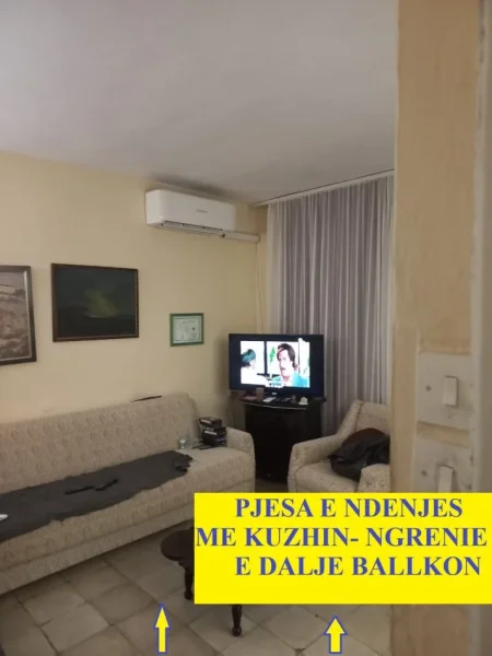 Tirane,Me Qera Apartament mobiluar,tipit 1+1,kat 4, sipërfaq 55m², qera 35'000 Leke/muaj, ne nje pallat ekzisteues tullë kuqe, me 5-kate, afër Brylit, blv B.Curri / rr.Hodo Beg. 30m nga Ura e Brrylit kryqëzimi me rr."Kont Leopold Bertold",8-minuta në këmbë nga Parlamenti / Ura/ rr.Elbasanit Tirane