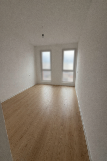 Tirane, jepet me qera zyre Kati 5, 70 m² 615 € 