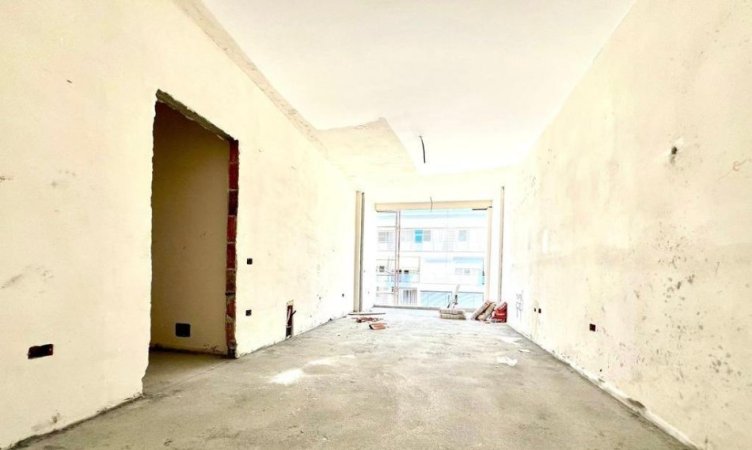 Tirane, shitet apartament 3+1+Ballkon Kati 6, 143 m² 429.600 € (Komuna Parisit)