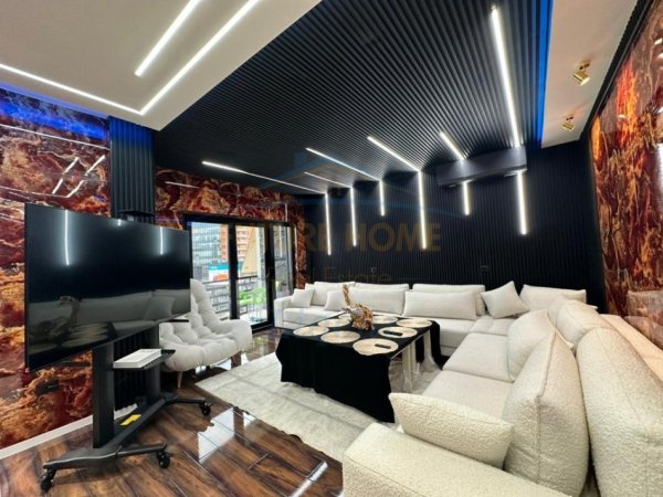 Tirane, jepet me qera apartament Kati 6, 120 m² 2.200 €
