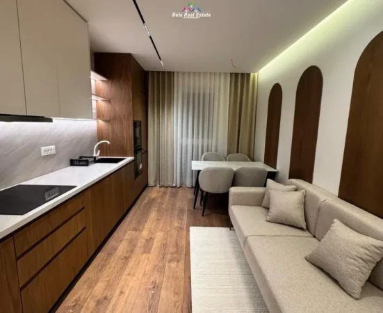 Tirane, jepet me qera apartament 2+1+Ballkon Kati 4, 70 m² 900 € (Xhanfize Keko)