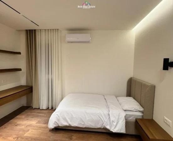 Tirane, jepet me qera apartament 2+1+Ballkon Kati 4, 70 m² 900 € (Xhanfize Keko)