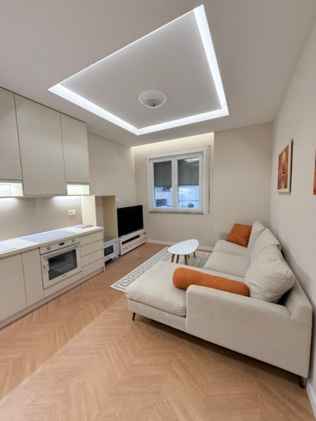 Tirane, jepet me qera apartament 2+1+Ballkon Kati 4, 90 m² 1.100 € (Liqeni i Thate)