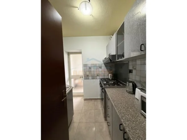 Tirane, shitet apartament 2+1+2 Kati 4, 129 m² 260.000 € (VASIL SHANTO , Rruga Sulejman Delvina)