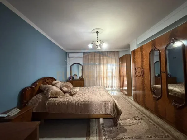 Tirane, shitet apartament 2+1+2 Kati 4, 129 m² 260.000 € (VASIL SHANTO , Rruga Sulejman Delvina)