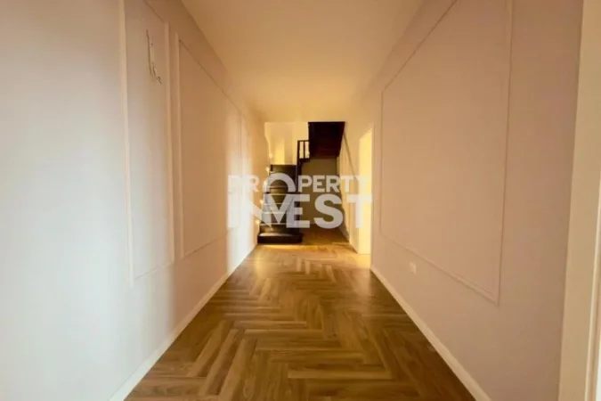 Tirane, shitet apartament duplex Dublex Kati 12, 215 m² 650.000 € (Shallvaret)