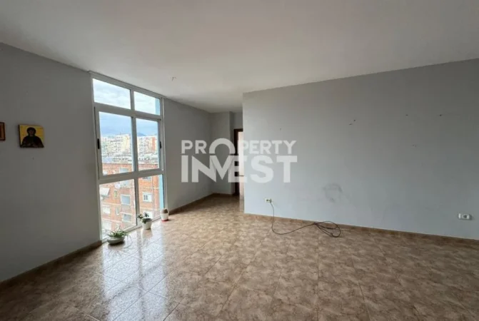 Tirane, jepet me qera zyre Kati 6, 78 m² 650 € (Ish Ekspozita)