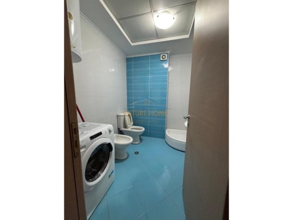 Tirane, jepet me qera apartament 1+1 Kati 2, 56 m² 550 € 