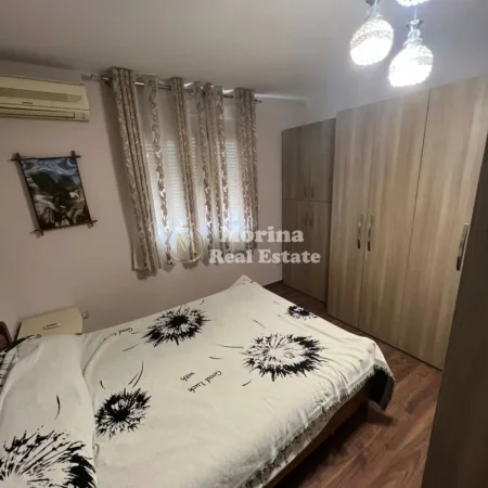 Tirane, jepet me qera apartament 3+1 Kati 6, 140 m² 600 € (21 Dhjetori)