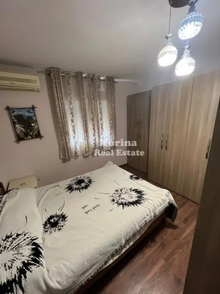 Tirane, jepet me qera apartament 3+1 Kati 6, 140 m² 600 € (21 Dhjetori)