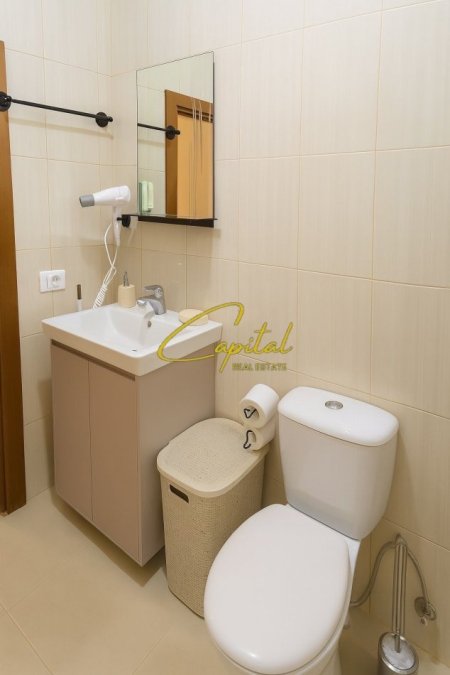 Tirane, jepet me qera apartament 1+1 Kati 2, 65 m² 670 € (QENDER)