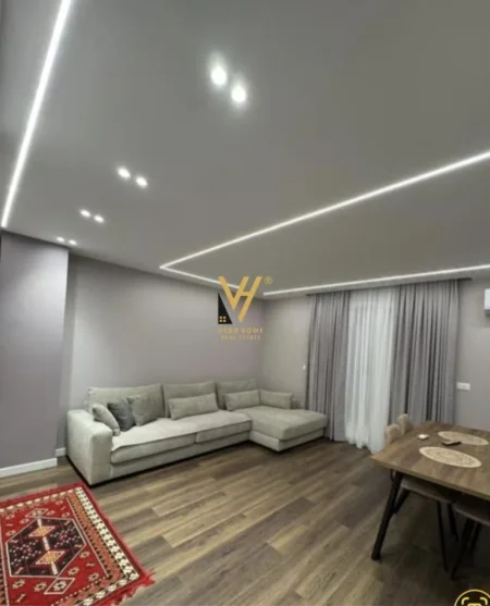 Tirane, jepet me qera apartament 1+1+Ballkon Kati 10, 60 m² 700 € (STACIONI I TRENIT)