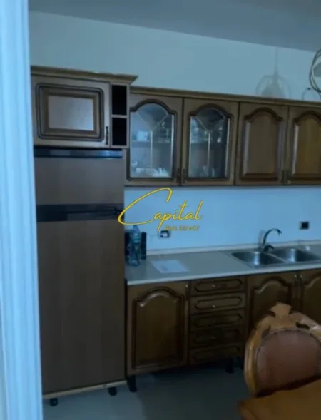 Tirane, jepet me qera apartament 2+1 Kati 4, 75 m² 550 € (RRUGA E KAVAJES)