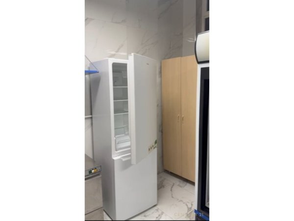 Shqiperi, jepet me qera ambjent biznesi Kati 0, 78 m² 1.400 € (Sheshi Willson)