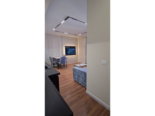 Tirane, shitet apartament 1+1 Kati 10, 65 m² 175.000 € 