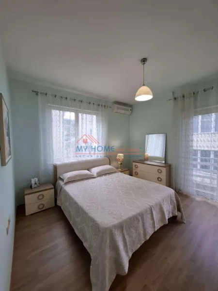Tirane, jepet me qera apartament 2+1+Ballkon Kati 2, 113 m² 800 € (Kopeshti Zoolojik)