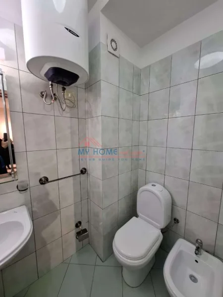 Tirane, jepet me qera apartament 2+1+Ballkon Kati 2, 113 m² 800 € (Kopeshti Zoolojik)