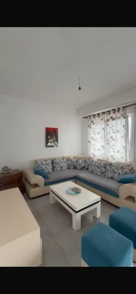 Tirane, jap me qera apartament 2+1 Kati 5, 100 m² 600 € (Komuna e Parisit)