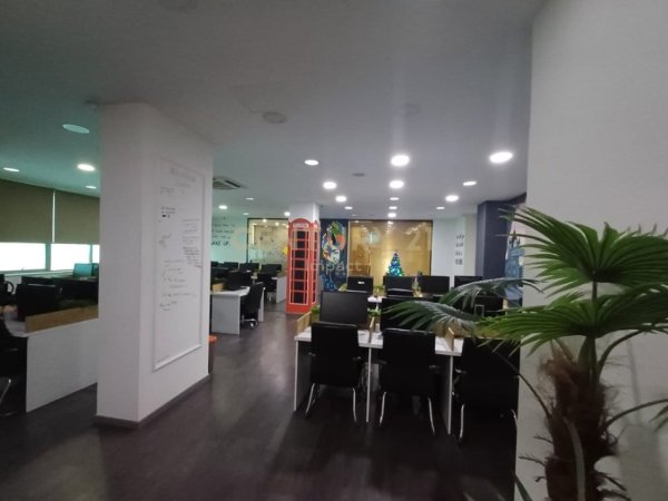 Tirane, shitet ambjent biznesi Kati 1, 222 m² 888.000 € 