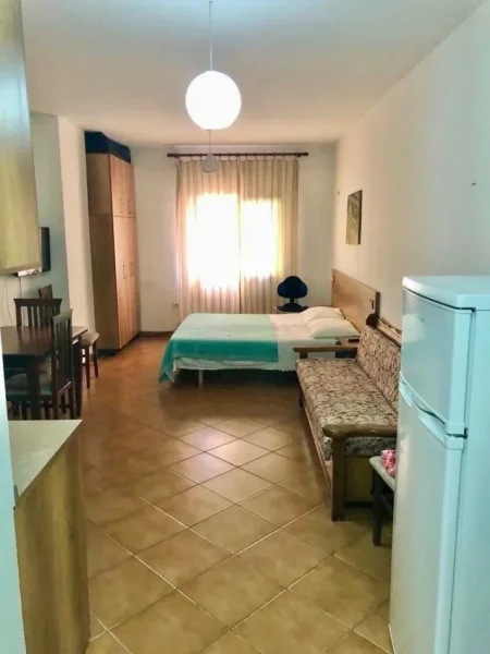 Tirane, jepet me qera garsonier Kati 2, 35 m² (Afër Liqenit Artificial)