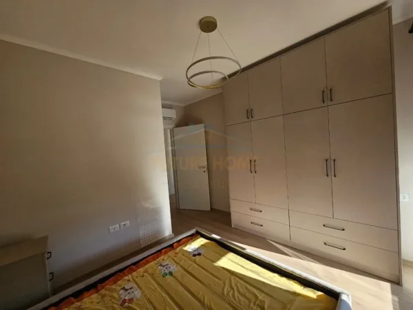 Tirane, shitet apartament 1+1+Ballkon Kati 1, 61 m² 150.000 € (Rruga Jordan Misja, Tiranë.)