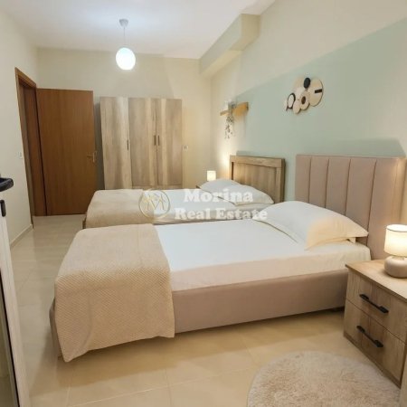 Tirane, jepet me qera apartament 1+1 Kati 2, 65 m² 640 € (Sheshi Skenderbej)
