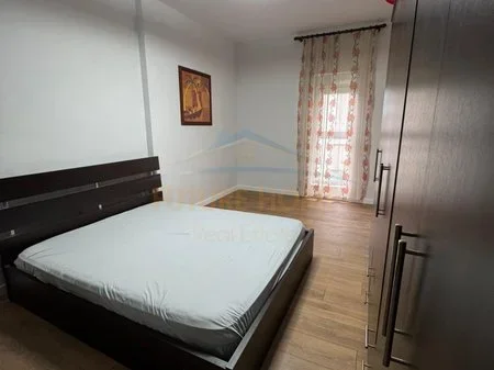 Tirane, shitet apartament 2+1 Kati 2, 110 m² 198.000 €