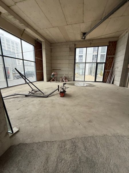 Tirane, jepet me qera dyqan Kati 0, 786 m² 8.000 € (ISH DOGANA)