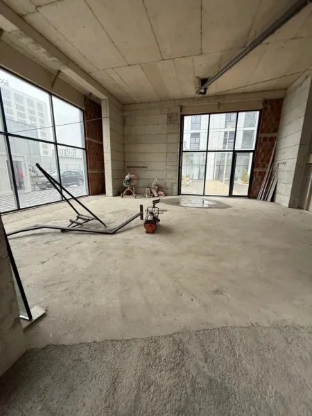 Tirane, jepet me qera dyqan Kati 0, 786 m² 8.000 € (ISH DOGANA)