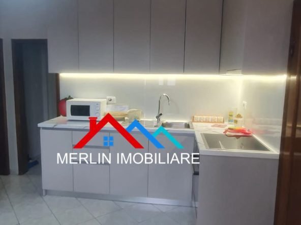Tirane, jepet me qera apartament 2+1+Ballkon Kati 3, 100 m² 621 € (RRUGA KONT LEOPOLD BERTOLD,ALI DEMI)